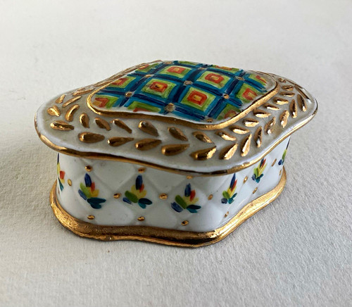 Vintage hand painted porcelain - painted,