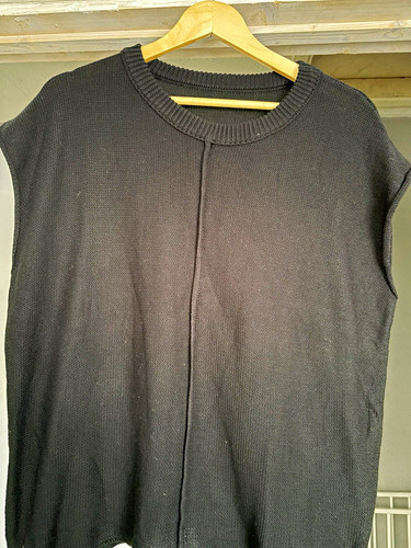 Men black sleeveless knit - black,