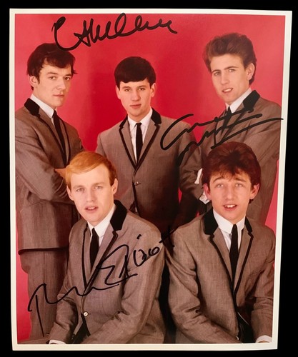 Signed allan clarke graham - signed,