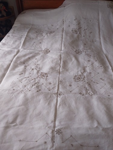 Large vintage linen - large,