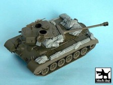 T48044 , M26 Pershing