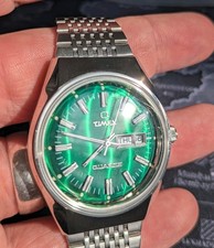Timex Q Falcon Eye Green Dial Reissue TW2U95400