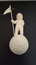 Lovely Vintage Snowbabies 'Joy to the World' Globe Christmas Decoration - Box