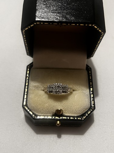 40ct diamond and - 0.40ct, 9ct