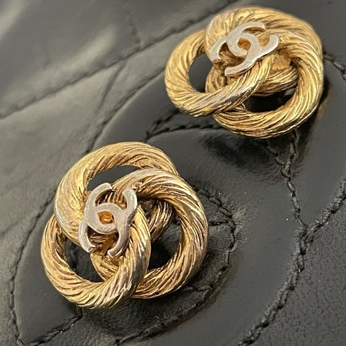 Vtg old chanel - vtg, gold