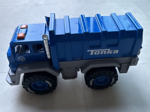 Tonka 6064 mighty metal fleet - mighty,