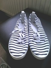 H&M White and black striped lace up plimsoles trainers uk size 7 never worn.