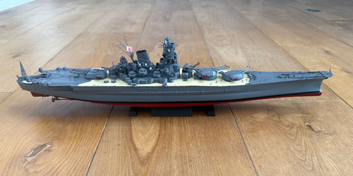 Large pre built 350 model - 1/350,