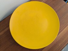 Retro vintage '60s '70s Melaware melamine 25cm yellow plates