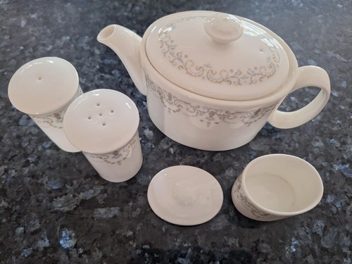 New royal doulton bone - new,