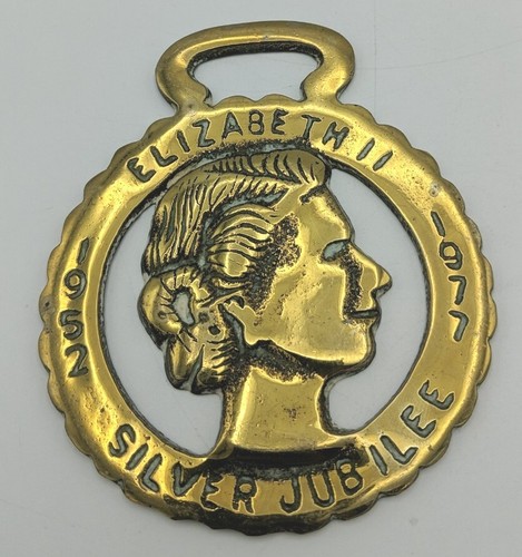 Heavy silver jubilee elizabeth - heavy,