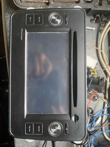 Pioneer avic f9310bt car radio - pioneer, avic-f9310bt