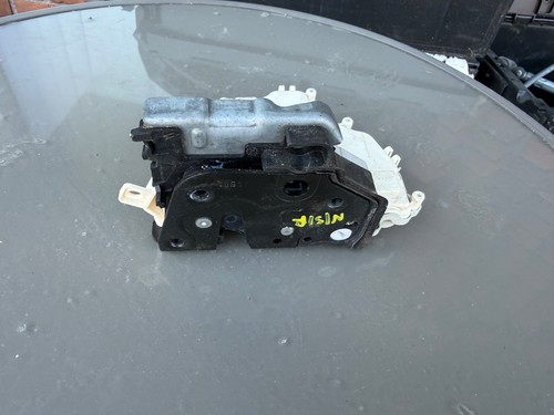 Audi rear door lock - rear,