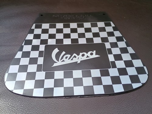 Vespa mudflap black white - vespa,