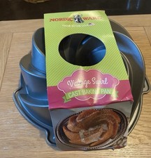 Nordic Ware Vintage Swirl 8