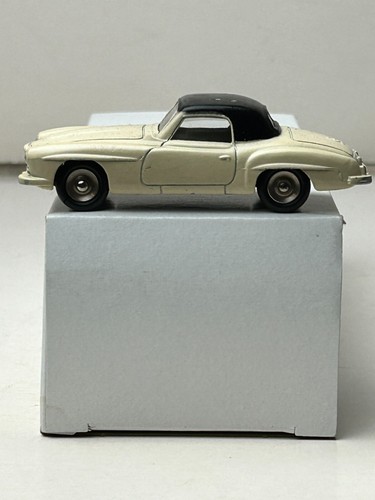 Dinky scale diecast - dinky,