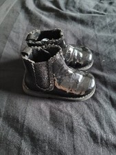 H&M Kids Size 5 Fur Lined Patent Boots