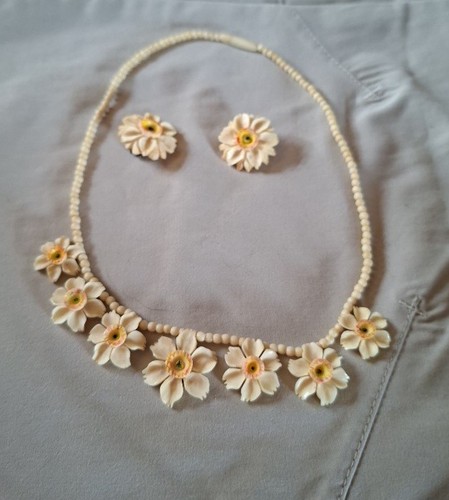Rare vintage hand carved - rare,