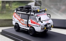 Autobots 1:64 4WD Delica L300