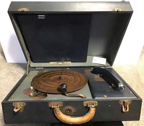 1947 portable gramophone - 1947,
