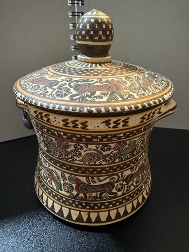 Corinthian pyxis ancient - corinthian, pyxis,