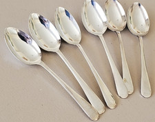 Set of 6 Tea Spoons  R. Groves
