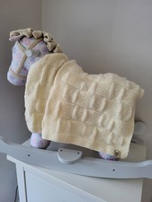 Hand knitted heart pattern