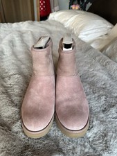 UGG Short baby Pink Boots Size
