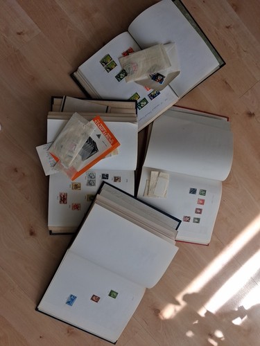 Stamps albums lot 4 - lot, from