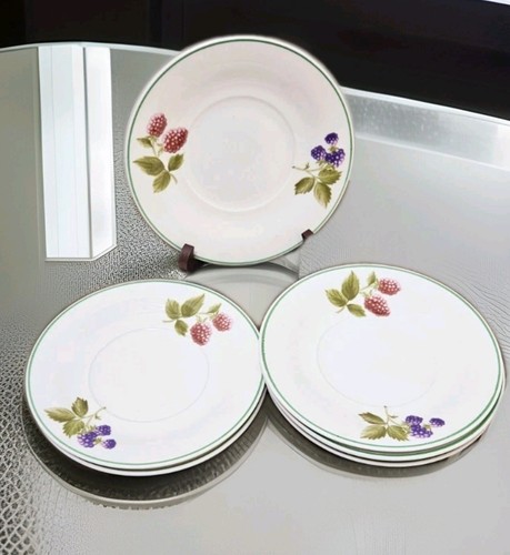 Royal norfolk china dessert - 6,