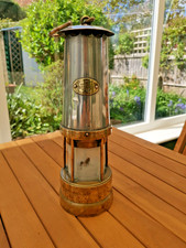 DAVEY style Premier Lamp and