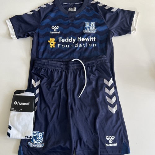 Southend united football kit - united,