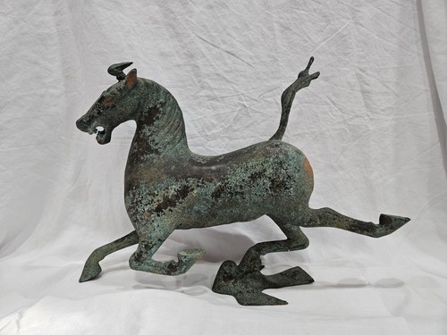 Flying horse gansu bronze - flying,