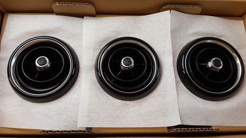 Original fiat 124 spider trims - 124,