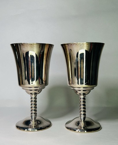 Vintage pair valero silver - pair,