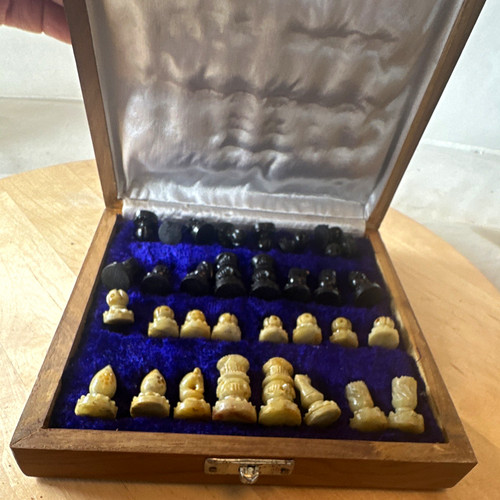 Portable onyx chess - onyx’, set