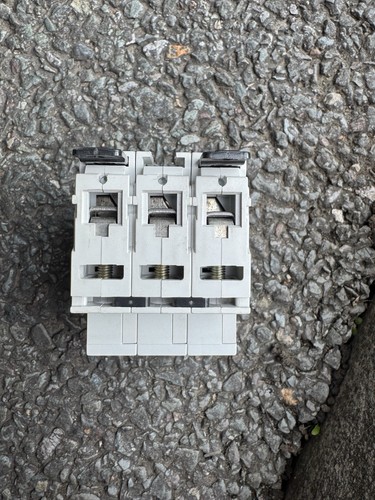 Mem mcb amp - pole, 3