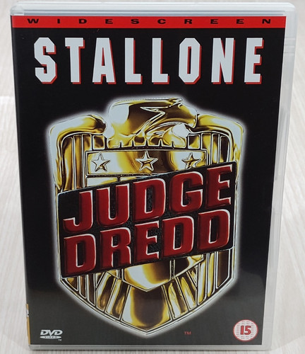Judge dredd sylvester stallone - judge,