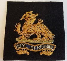 Blazer Badge Gold / Silver