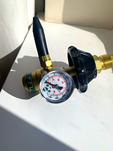 Ffl gas regulator with - ffl,