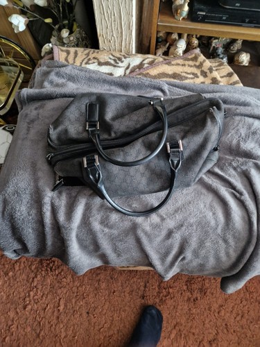 Authentic gucci vintage black - gucci,
