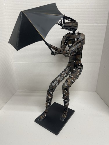 Austin metal sculpture - metal,