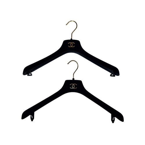 Chanel black velvet - black, hangers