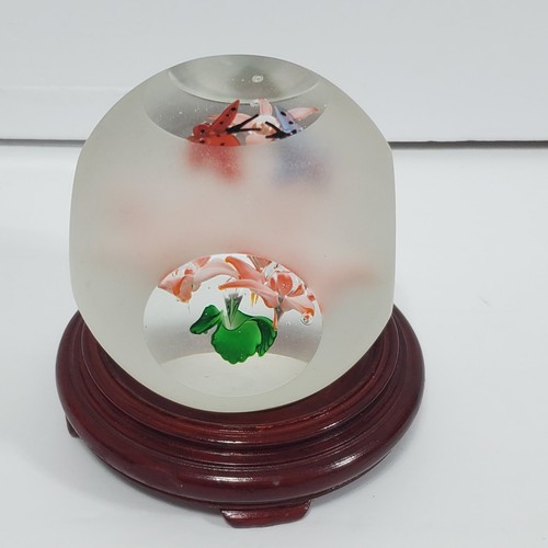 Glass paperweight art - paperweight, floral