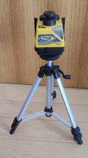 Spectra Precision Horizontal Vertical Red Beam Laser Level Model 1422 + Bracket