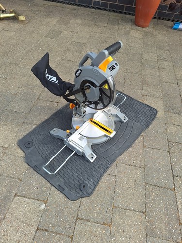 Titan mitre saw - mitre,