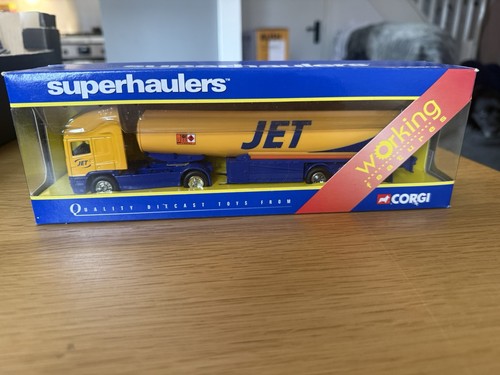 Corgi superhauler erf - corgi,