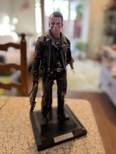 Terminator 2 T800 Collectible Action Figure Hot Toys DX 1/6