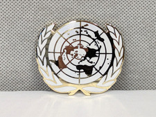 Genuine United Nations Cap Beret Hat Badge - UN - Military
