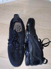 Nike Vapourmax Size 5 - Black - Good Condition 